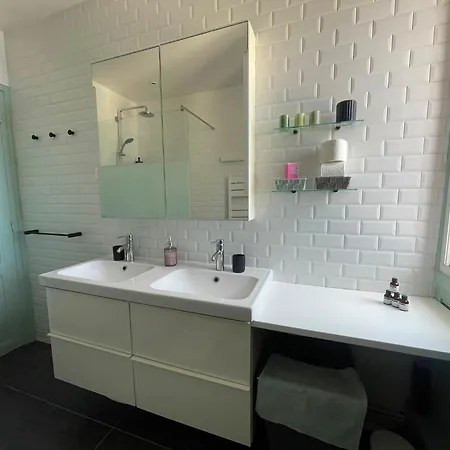 L'instant T2 Vue Face Casino 4p Apartment Houlgate